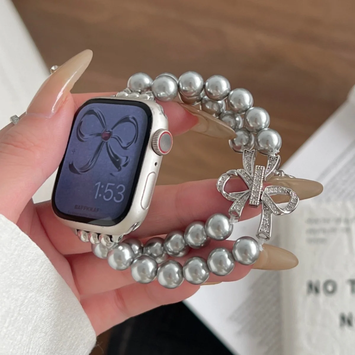 Apple Watch Series 1/2/3/4/5/6/SE/7/8/9/Ultra - Bowknot Pearl Elastic Watch Band - Image 4